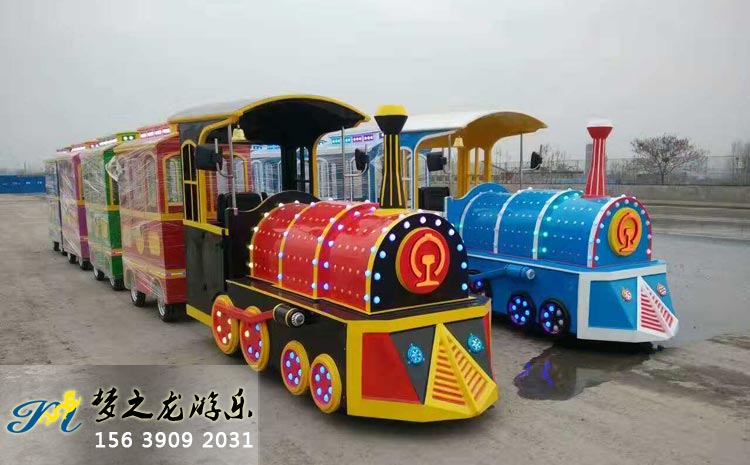 仿古无轨小火车